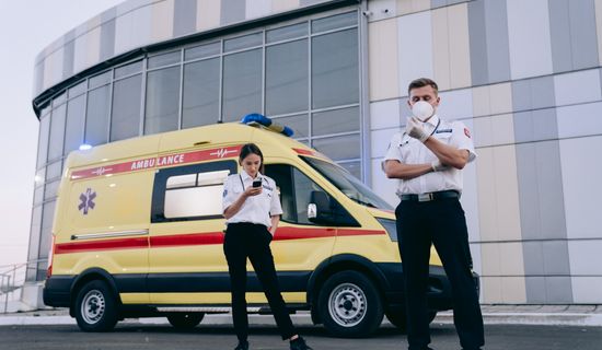 社旗救护车转运病人算来回费用吗？